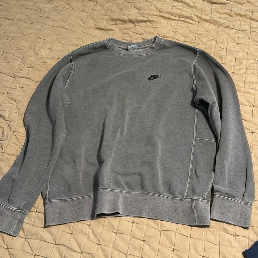 Speckled grey Nike Crewneck